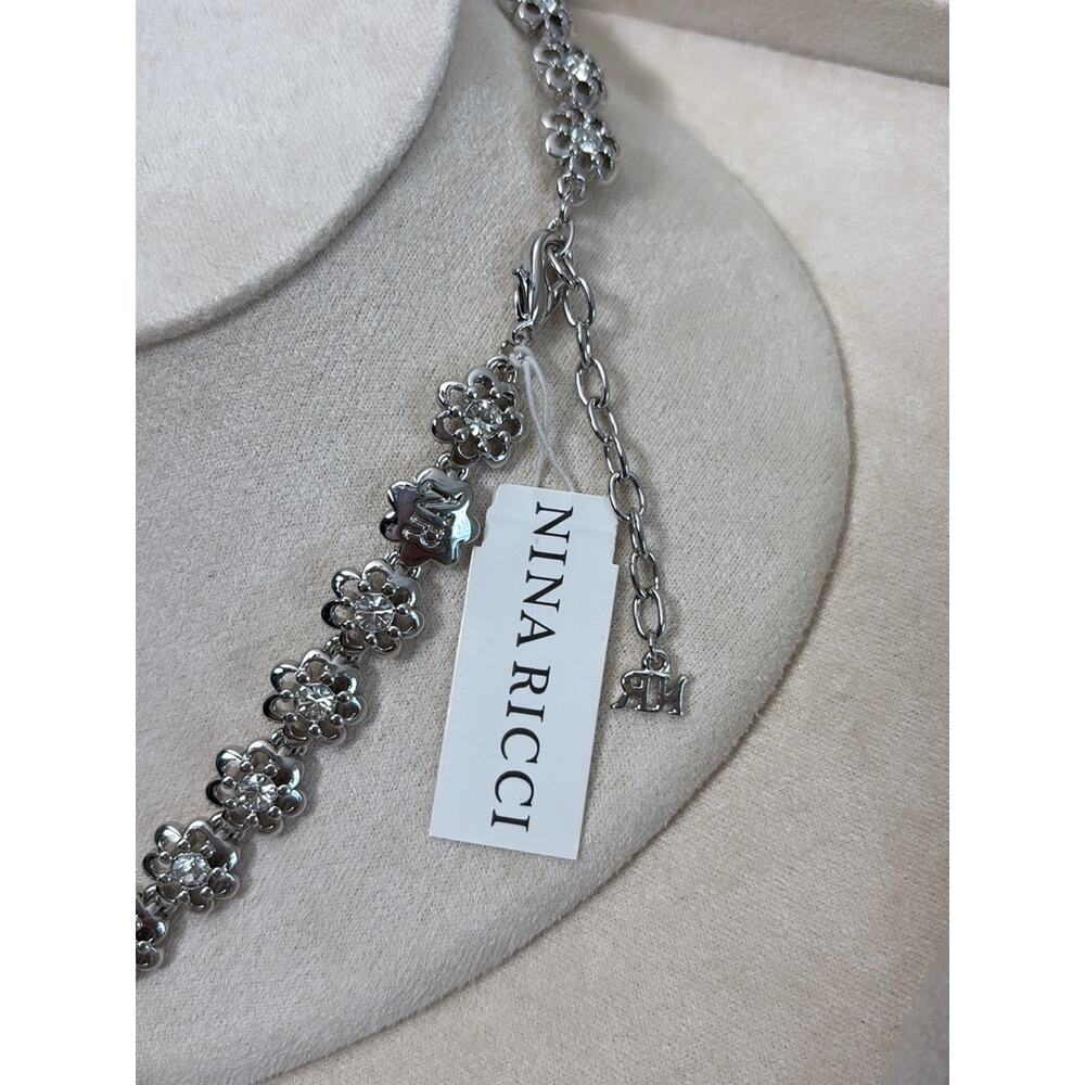 Nina Ricci Silver Floral Link Necklace - Picture 4 of 4